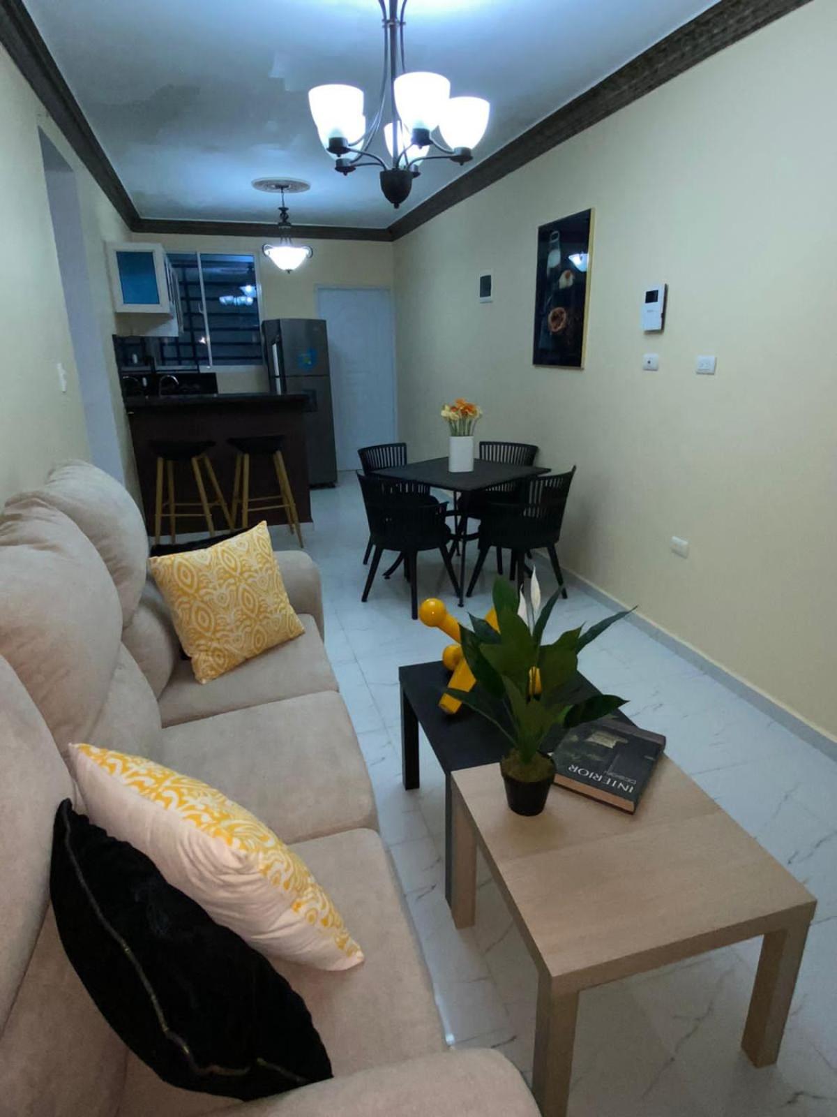 Acogedor Apartamento Сантьяго-де-лос-Кабальерос Экстерьер фото